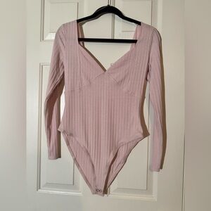 NWT-FRANCESCA's Long Sleeve Ribbed One-Piece Bodysuit - Blush Pink